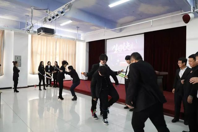 乾港生日會(huì) 乾港生日會(huì)